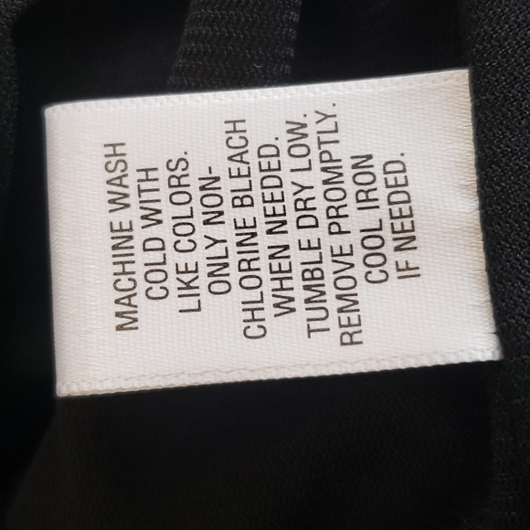 APT 9 medium sheer back dress with white piping! Be all that in this dress! - Picture 10 of 10